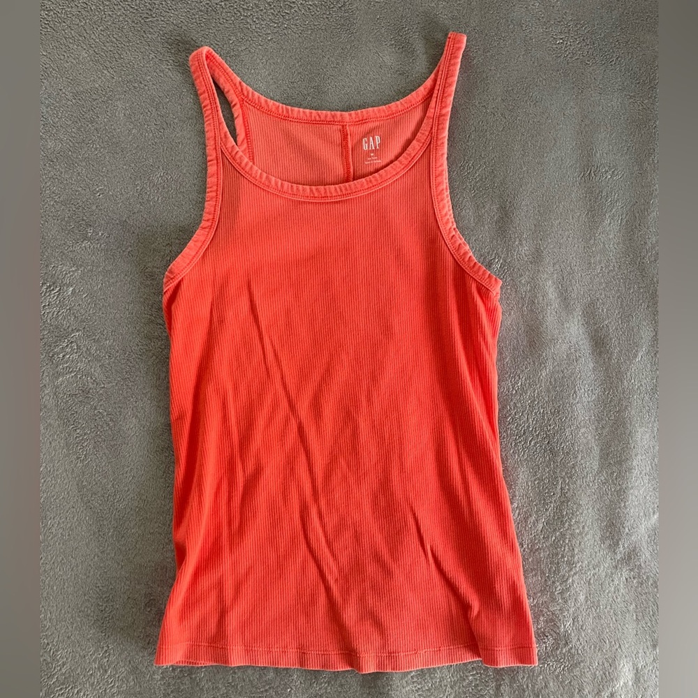 GAP Rib Tank size medium